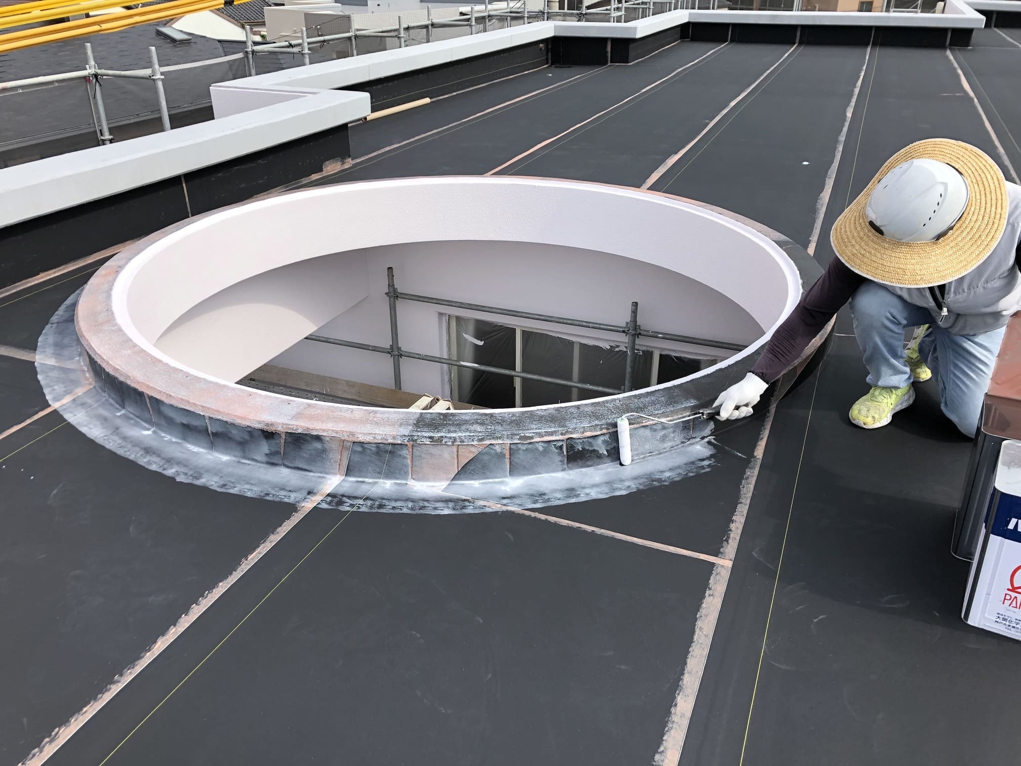 シートの接合部と立上り端末部の処理